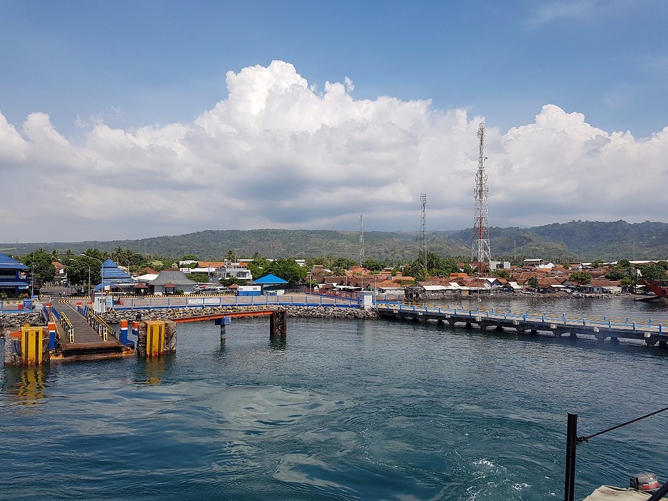 De haven van Ketapang.