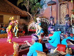 Legong en Barong Dance