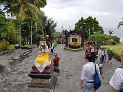 De ingang van de Tanah Lot Tempel