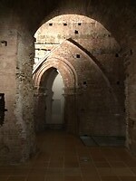 De 7 eeuwen verborgen en pas in 2001 gevonden Crypte onder de kathedraal van Siena