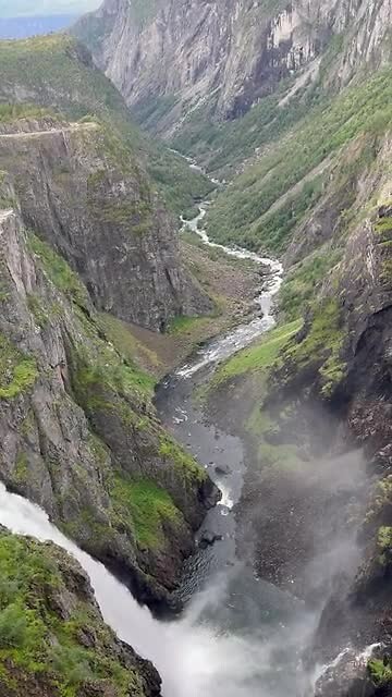 Vøringsfossen… wat een hoogte 😱
