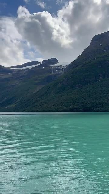 Lovatnet & Kjenndalsbreen