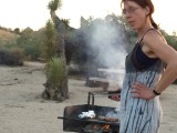 BBQ'en op campground Jumbo Rock in Yoshua Tree