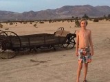 Bjorn in de woestijn bij Barstow