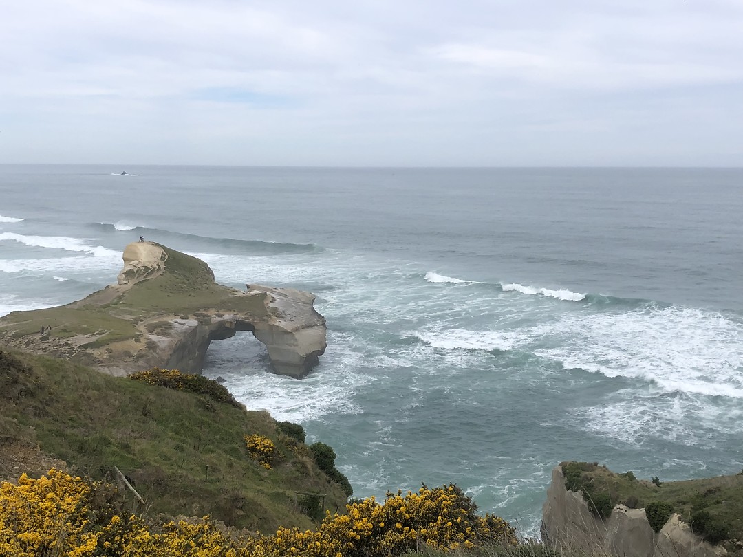 tunnel beach