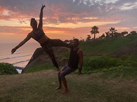acroyoga counter balance