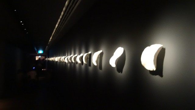 punies aan de wand