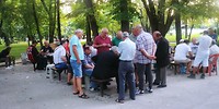 Elke dag schaken in park