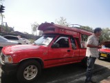 red truck naar Doi Suthep