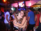 Knuffel op Phi Phi