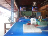 Overal wordt Friends gespeeld in de barretjes in Vang Vieng