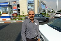 Mohamed die me gratis rondreed in Teheran :)