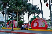 Salento, centrale plein met alle kerstversiering