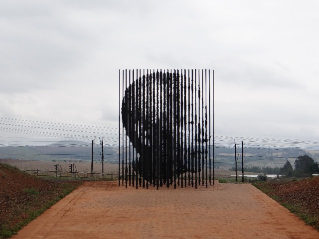 Mandela statue