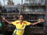 schoenen afgeven alvorens tempel te betreden