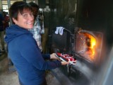 drogen aan oven in de theefabriek