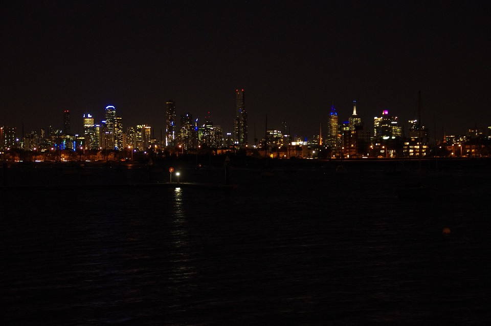 Melbourne by night vanaf St. Kilda