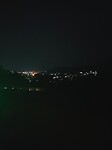 Uitzicht vanuit onze kamer in de avond