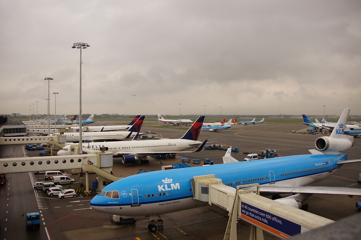 Amsterdam-Calgary