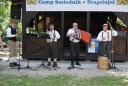 de heren zorgen voor de muziek