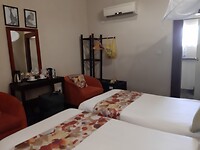 Thebe Safari Lodge