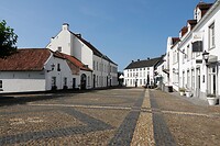 DSC03637-01