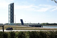 DSC08390-01