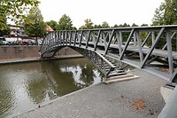 DSC08447-01