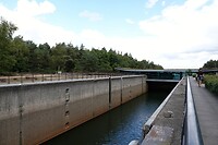 DSC08890-01