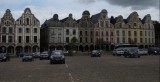 17de eeuwse huizen aan het plein