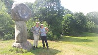 Pieterpad monument ter nagedachtenis van de grondleggers van het Pieterpad