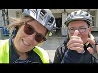 ONDERWEG OVER HET JABIKSPAD JIRNSUM LEEUWARDEN -GROU O- GOAIE