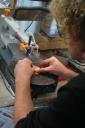 Bonecarving; hulp met het grof uitzagen