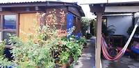 Hostel Yellow House