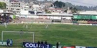 De voetbalwedstrijd in Solola