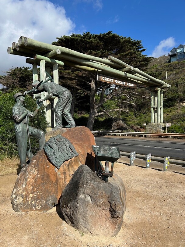 Memorial Arch Great Ocean Road