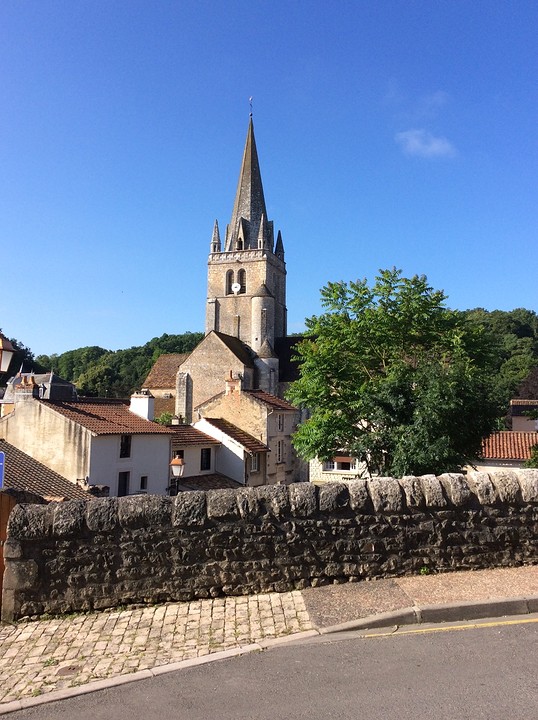 Saint Benoît