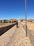 Historische brug over Rio Orbigo