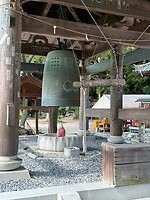 14 oktober - Ishite-ji - tempel, de  tempelgong