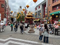 20 oktober - Kobe - Chinatown - veel bedrijvigheid