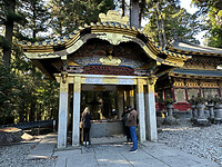 30 oktober Nikko - 15 - Het prachtige reinigingsgebouw