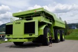 Marco bij de grootste truck ter wereld