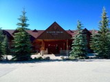 "Ons" Glacier House Hotel in Revelstoke