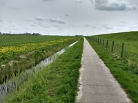 Lang fietspad, na Garnwerd