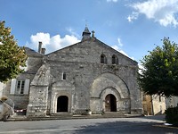 Romaanse kerk Sorges