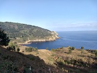 Wandeling hoog langs de kust