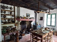 oude bar-cafe in Montrol-Senard