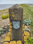 De grenspaal tussen Friesland en Noord-Holland