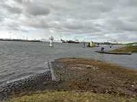 Weer terug bij Nieuwe Waterweg, stormvloedkering