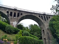 spoorviaduct over dal van de Kasbach